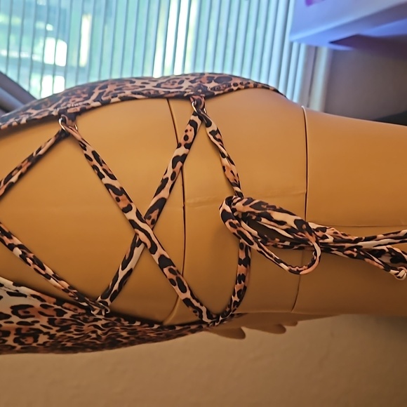 Leopard 🐆 print bathing suit M - Picture 3 of 9